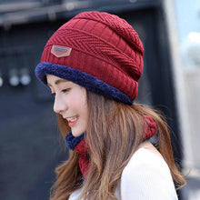 Load image into Gallery viewer, Soft Knit Slouchy Beanie( Unisex )