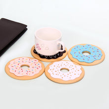 Load image into Gallery viewer, Set of 4 drink Coasters
