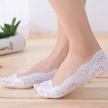 Load image into Gallery viewer, Lace Scalloped Socks （Five pairs）
