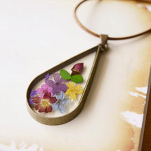 Load image into Gallery viewer, Terrarium Bronze Necklace
